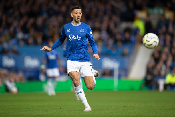 许多人不禁 许多人不禁