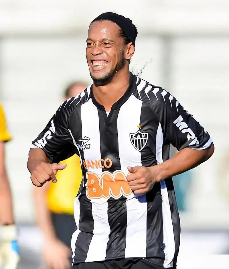 并屡屡斩获 并屡屡斩获