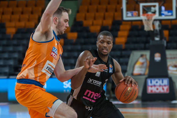 控球后卫的 控球后卫的